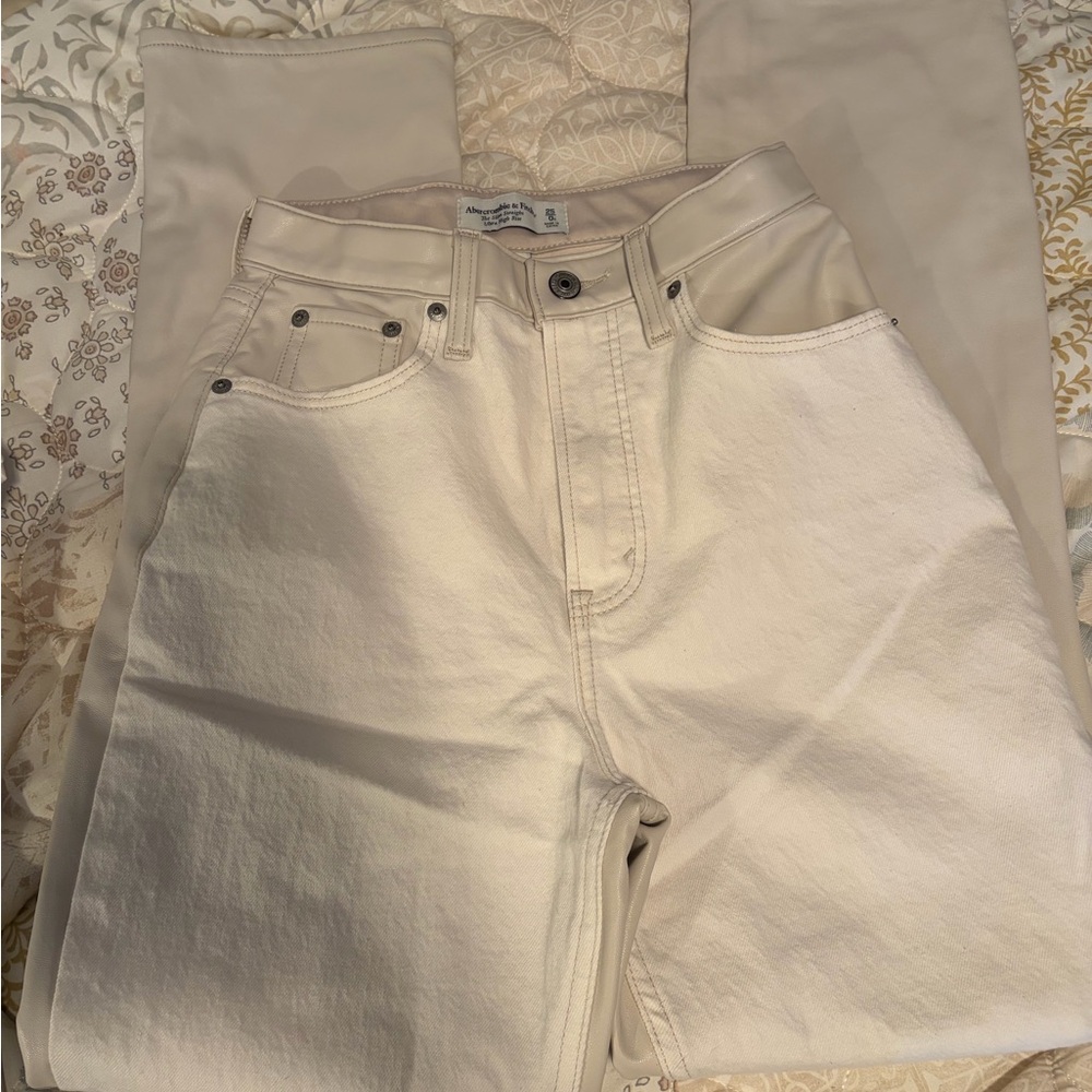 Abercrombie & Fitch Beige Curve Love Pants